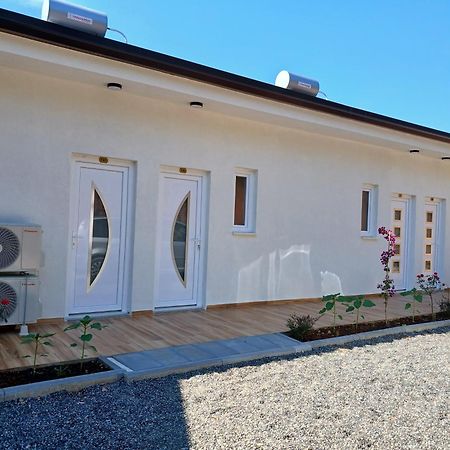 Sol Apartments Gjiri Lalzit Durrës Esterno foto